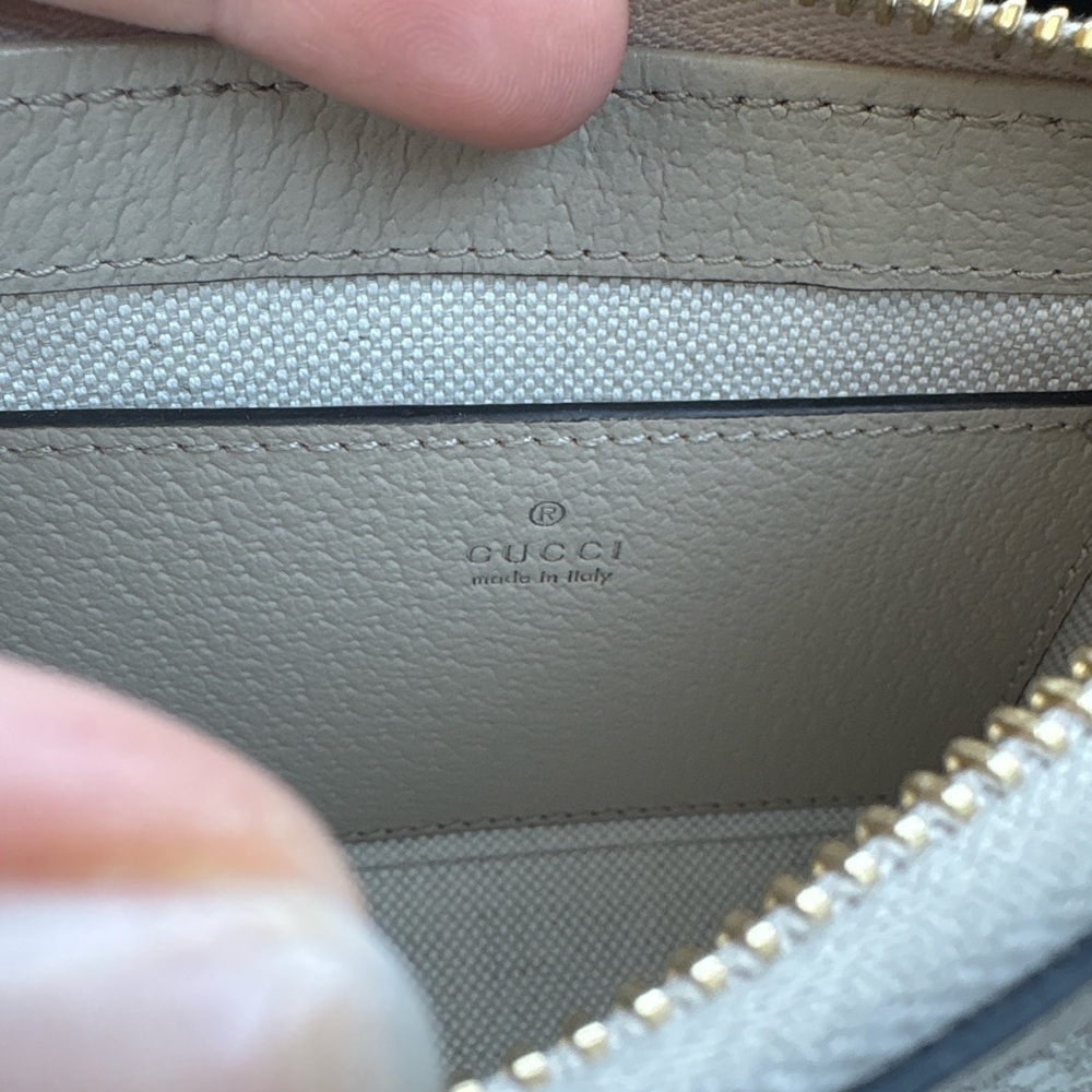 Gucci Gray Monogram Clutch with Gold Chain - Picture 5 of 8